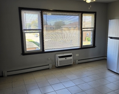 372 Yates Avenue - Photo Thumbnail 7
