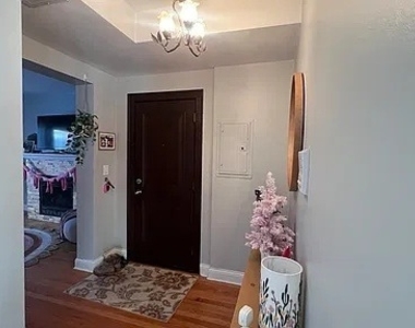 5726 N Mozart Street - Photo Thumbnail 14