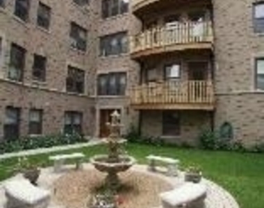 5726 N Mozart Street - Photo Thumbnail 16