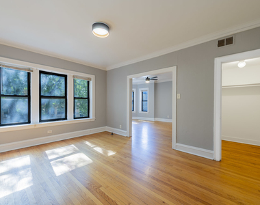 2054 W Arthur Avenue - Photo Thumbnail 5
