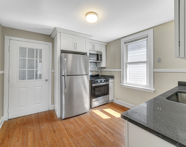 4824 W Byron Street - Photo Thumbnail 2