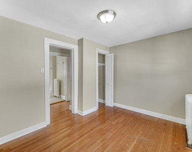 4824 W Byron Street - Photo Thumbnail 6