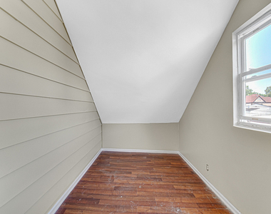 4824 W Byron Street - Photo Thumbnail 10