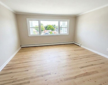 4337 Prescott Avenue - Photo Thumbnail 1
