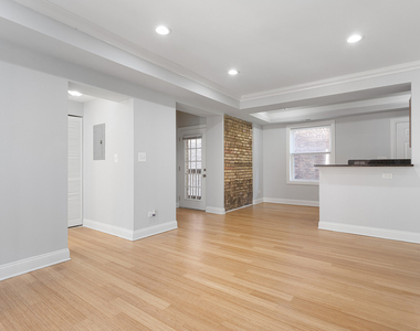 7730 N Ashland Avenue - Photo Thumbnail 3