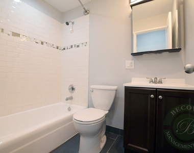 6201 N Kenmore Avenue - Photo Thumbnail 5