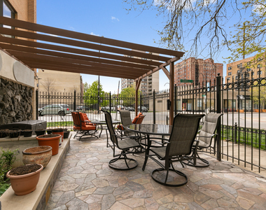 6201 N Kenmore Avenue - Photo Thumbnail 1