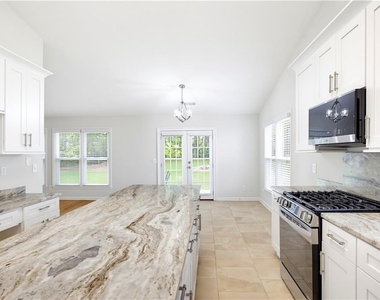 326 Saybrooke Crossing - Photo Thumbnail 14