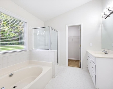 326 Saybrooke Crossing - Photo Thumbnail 24