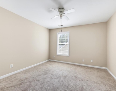181 Stoneforest Drive - Photo Thumbnail 21