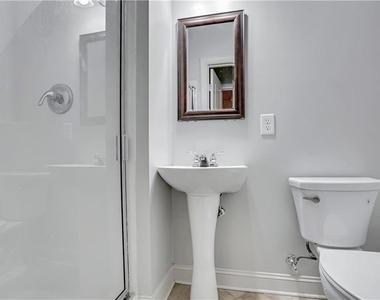 225 Carlyle Park Drive Ne - Photo Thumbnail 22