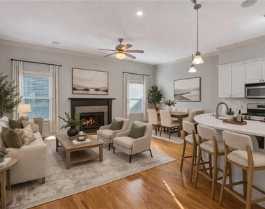 225 Carlyle Park Drive Ne - Photo Thumbnail 3