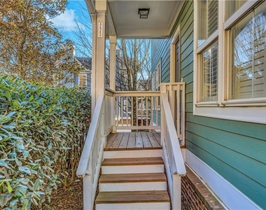 225 Carlyle Park Drive Ne - Photo Thumbnail 27