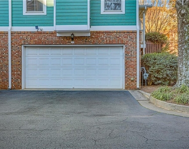 225 Carlyle Park Drive Ne - Photo Thumbnail 28