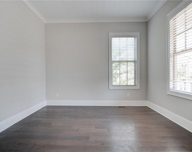 640 Hanlon Way - Photo Thumbnail 21