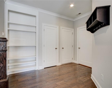 640 Hanlon Way - Photo Thumbnail 5