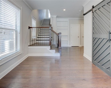 640 Hanlon Way - Photo Thumbnail 4