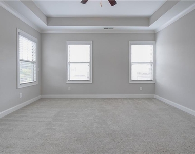 640 Hanlon Way - Photo Thumbnail 23