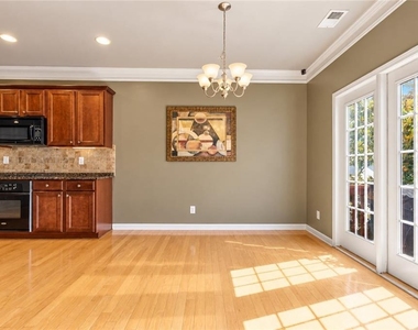 600 Morrow Lane - Photo Thumbnail 10