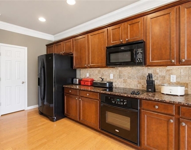 600 Morrow Lane - Photo Thumbnail 9