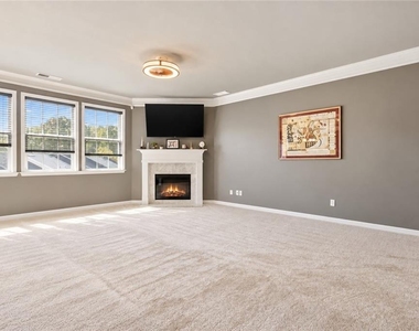 600 Morrow Lane - Photo Thumbnail 5