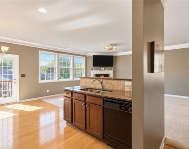 600 Morrow Lane - Photo Thumbnail 8