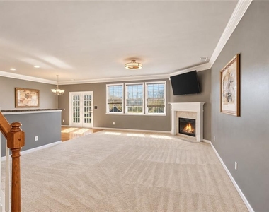 600 Morrow Lane - Photo Thumbnail 4