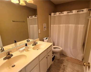 609 Glen Creek Way - Photo Thumbnail 23