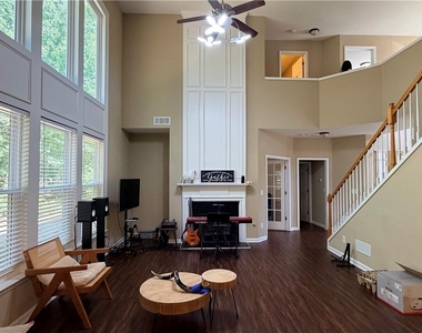 609 Glen Creek Way - Photo Thumbnail 6