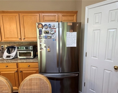 609 Glen Creek Way - Photo Thumbnail 10