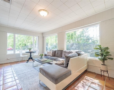 1936 Wellona Place Ne - Photo Thumbnail 8