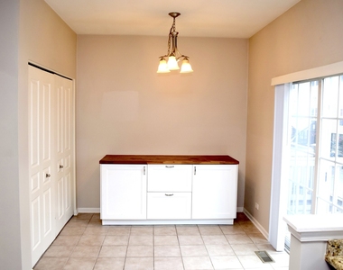 1260 Evergreen Avenue - Photo Thumbnail 10