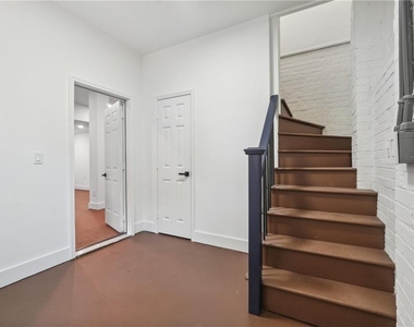 445 Hillside Drive Sw - Photo Thumbnail 18