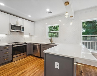 445 Hillside Drive Sw - Photo Thumbnail 8
