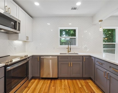 445 Hillside Drive Sw - Photo Thumbnail 9
