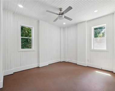 445 Hillside Drive Sw - Photo Thumbnail 20