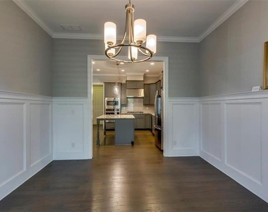 202 Golden Banner Avenue - Photo Thumbnail 16