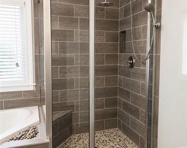 202 Golden Banner Avenue - Photo Thumbnail 33