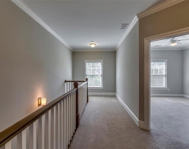 202 Golden Banner Avenue - Photo Thumbnail 39