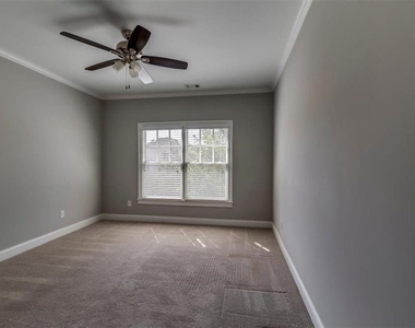 202 Golden Banner Avenue - Photo Thumbnail 45