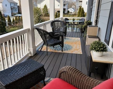 202 Golden Banner Avenue - Photo Thumbnail 25