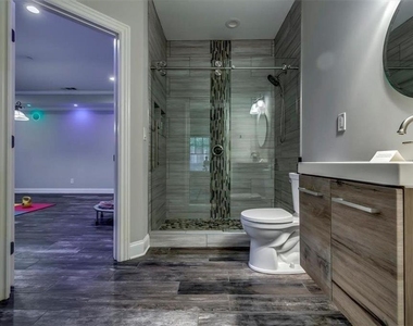 202 Golden Banner Avenue - Photo Thumbnail 53