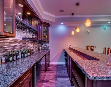 202 Golden Banner Avenue - Photo Thumbnail 57