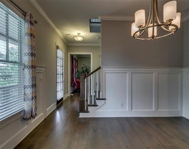 202 Golden Banner Avenue - Photo Thumbnail 17