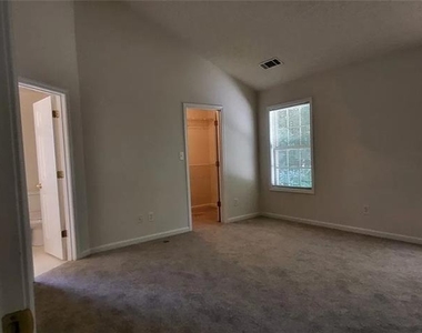 613 Mattie Farm Place - Photo Thumbnail 14