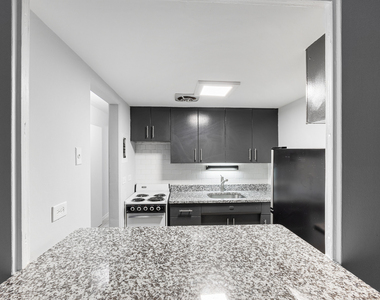 6012 N Kenmore Avenue - Photo Thumbnail 5