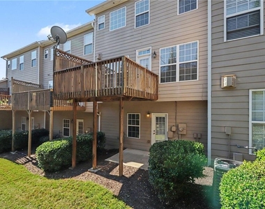 10921 Alderwood Cove - Photo Thumbnail 17