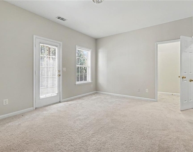 10921 Alderwood Cove - Photo Thumbnail 15