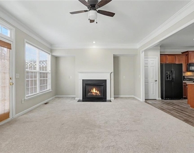 10921 Alderwood Cove - Photo Thumbnail 5