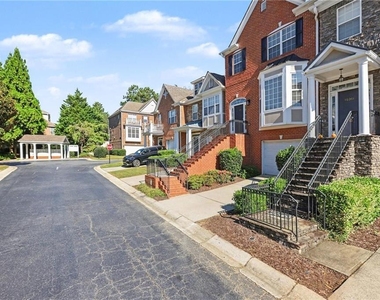 10921 Alderwood Cove - Photo Thumbnail 2